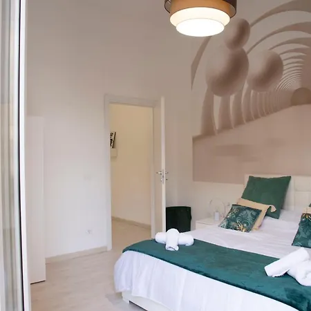 Appartement Nazionale 221 Mamila Rome